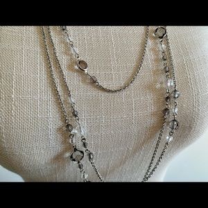 Clear/gray beaded necklace